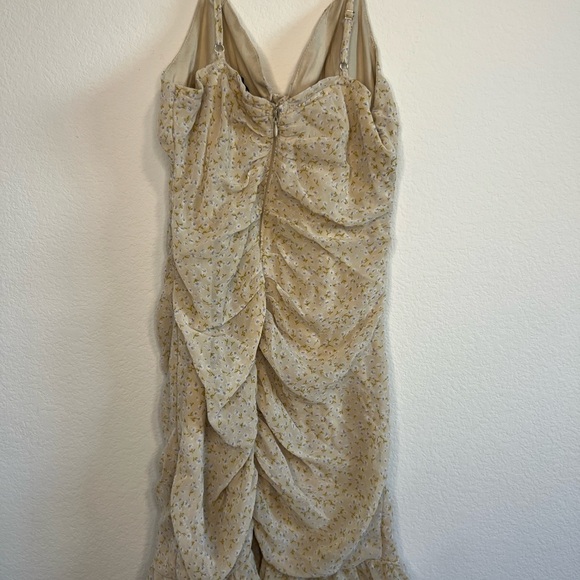 Papaya Women’s Ruched Floral Dress Size Small - Picture 5 of 10